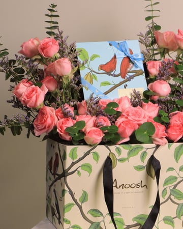 ورد مع تشوكلت T3 – لمسة أنيقة