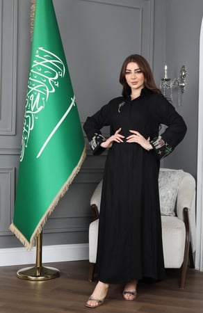 جلابية كتان بتطريز يوم التأسيس - موديل عباية مفتوحة