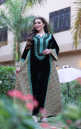 جلابية مخمل جميلة