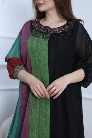 جلابية لينن خيش مبطن بإضافة اللولو في الرقبة