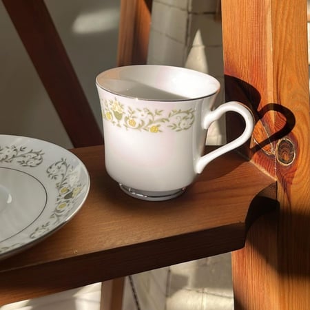 كوب ياباني فنتج من البورسلان الفاخر نمط FLORENTINE