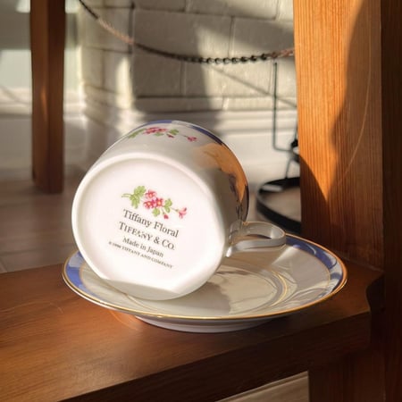 كوب فنتج ‎ ونادر من مجموعة  "Tiffany Floral"  ‎ماركة  Tiffany & Co ~ صنع في اليابان 1998