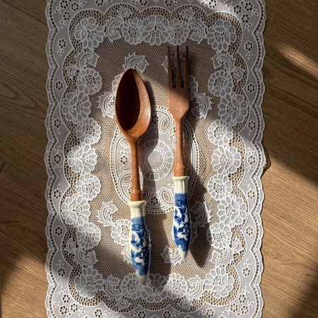 مجموعة من قطعتين ملاعق السلطة اصدار عتيق