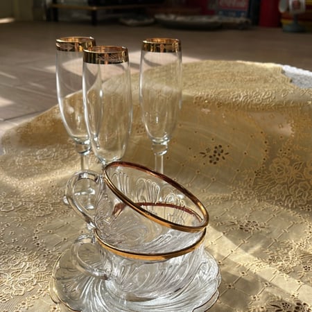 قلاص ايطالي فنتج | بإيطار ذهبي محفور