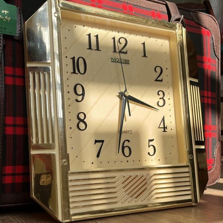 ساعة حائط فنتج صناعة تايوان