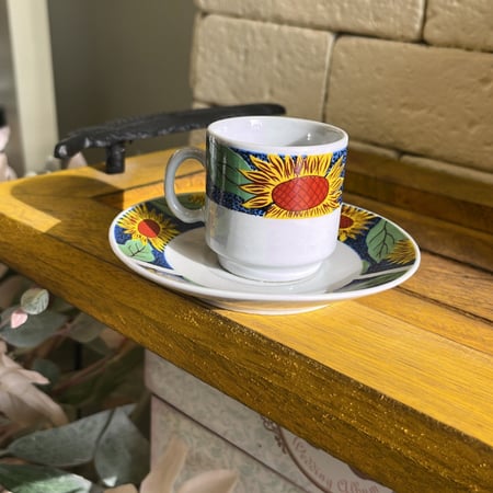 فنجان عتيق ختم صيني احمر