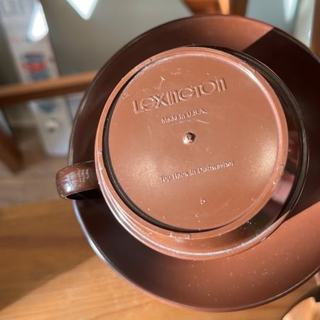 كوب وصحن صناعة أمريكية فنتج | من البلاستيك