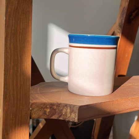 Mug “ كوب ياباني فنتج من الخزف الحجري (Stoneware) من مجموعة Carousel S 802 Blue