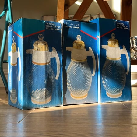 إبريق ماء فنتج