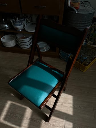 كرسي عتيق صناعة شنقهاي