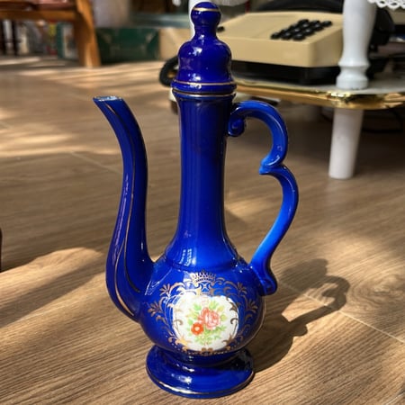 صناعة يابانية مخزنة أكثر من 40 سنة