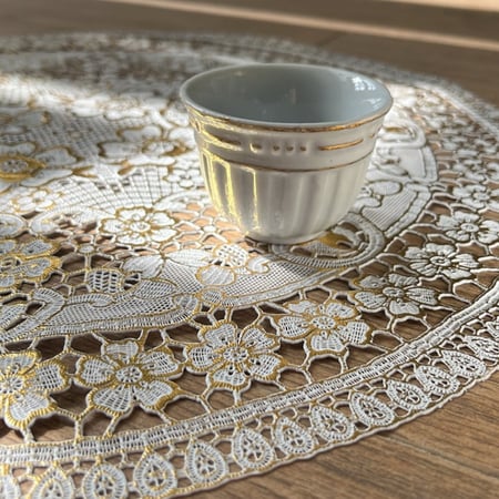 12 cups of Arabic coffee درزن فناجيل عتيقة صناعة الصين