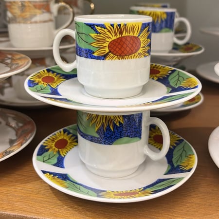 فنجان عتيق ختم صيني احمر