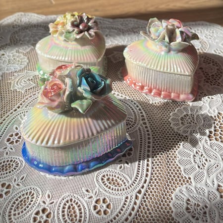 تحفة وعلبة فنتج