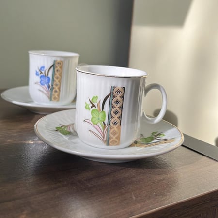 فنجان صيني اصدار قديم