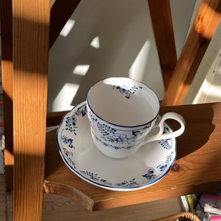 كوب من البورسلين الفاخر فنتج صناعة يابانية من نوادر ماركة نوريتاكي | إصدار 1991