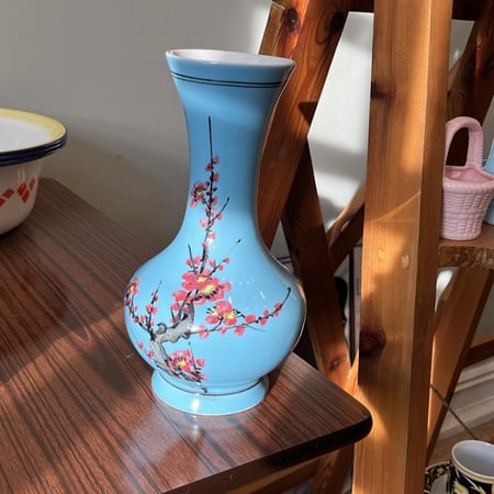 فازة صناعة يابانية فنتج