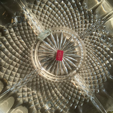 صحن مقسم من الكرستال الفاخر