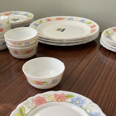 طقم فنتج من هرمونيا - صناعة اسبانية