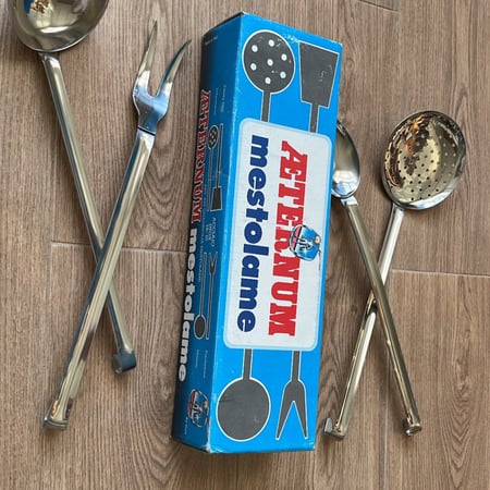 طقم من 4 قطع | اصدار قديم