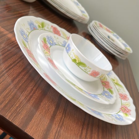 طقم فنتج من هرمونيا - صناعة اسبانية