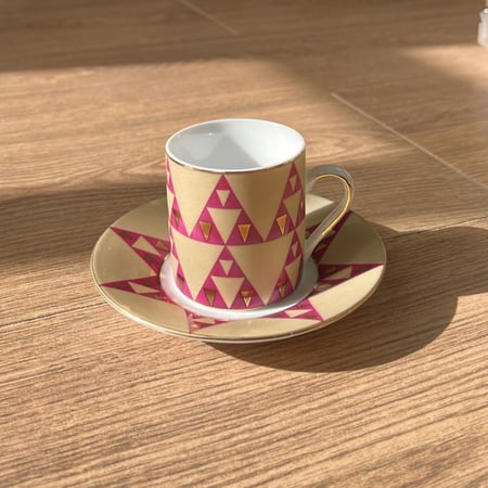 كوب فنتج بنقش هندسي صناعة الصين .