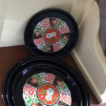 طقم من 4 صواني فنتج