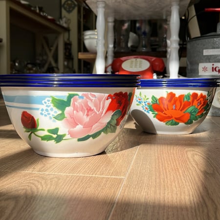 طاسة اصدار قديم مخزّن