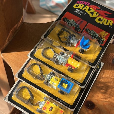 medal ، ميدالية " السيارة المجنونة " 1970s