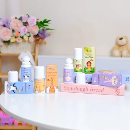 مزيل عرق للجسم للاطفال من بيور تشارم