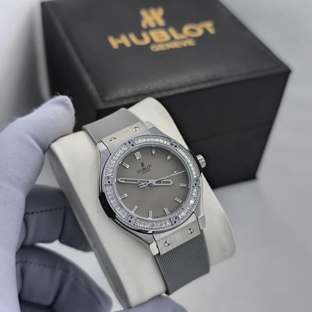 ساعة مع سواره هوبلت النسائية - كشخاتي