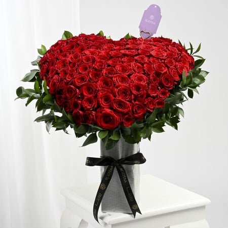 باقة القلب الاحمر