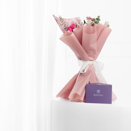 باقة ثرى من متجر روزيتا الجيربيرا بيبي روز استروميريا الكولبتس