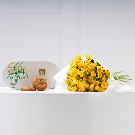 باقة ورد بيبي روز اصفر مع الكوكيز الحساوي من كرمولا