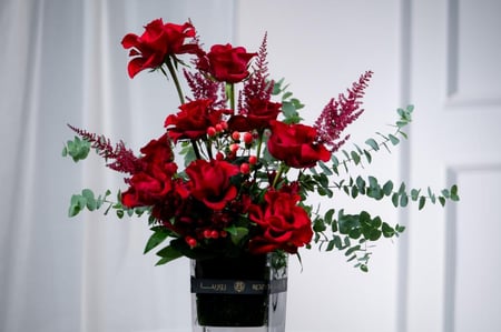 ورد استلبي جوري احمر بيبي روز جوري متجر ورد توصيل ورد فازة عيد الحب