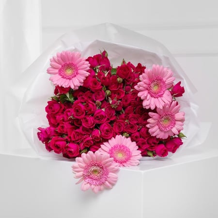 باقة نسمات الفوشيا الملكية