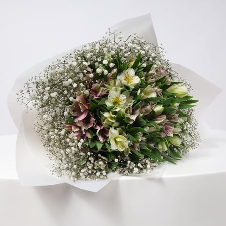 باقة ورد ابيض ووردي