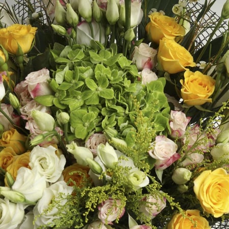 باقة ورد كبيرة