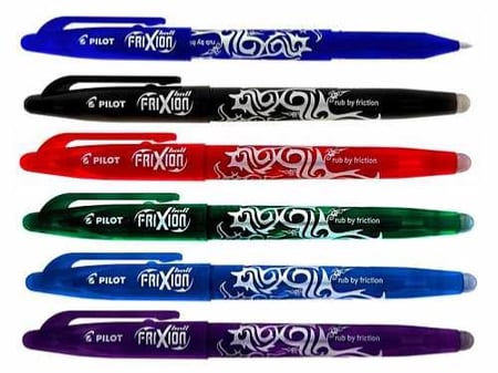 قلم جل بمحاية قابل للمسح 0.7 مم بايلوت