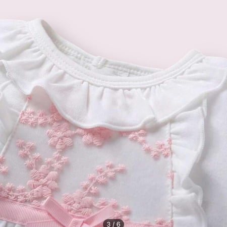 جمبسوت طفله ابيض