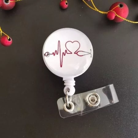 حامل بطاقة الهويه - قابل للسحب جميله وقويه