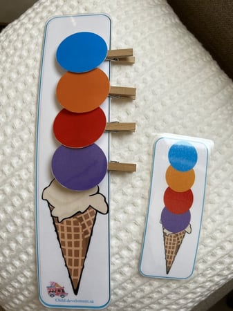 تطابق كرات الايسكريم حسب اللون