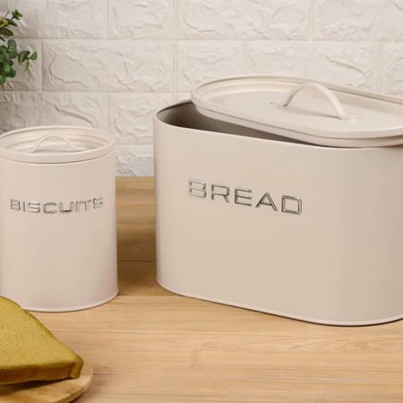 حافظة مخبوزات و علب سكر و قهوة و شاهي