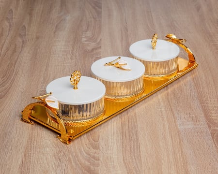 علب تقديم بقاعدة بعدة خيارات