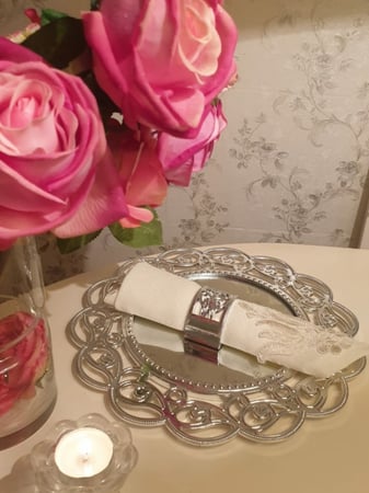 قاعدة فضي بمرايا