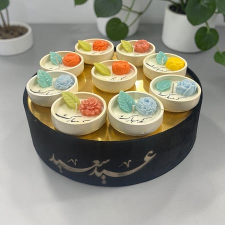 توزيعات شموع للكبار 12 حبه مع صينية