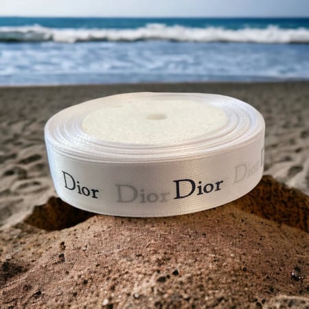 شرائط ماركة  ديور أبيض حبة واحده