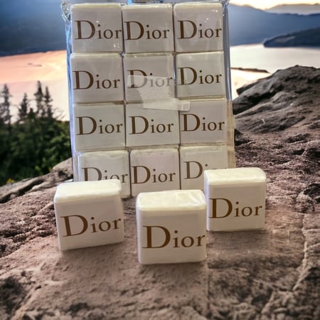 مكعبات مسك ديور