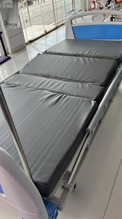 مرتبة سرير طبي جلد ثلاثية ضغط 20