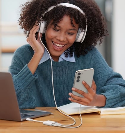 محول بلكين USB-C للصوت والشحن السريع